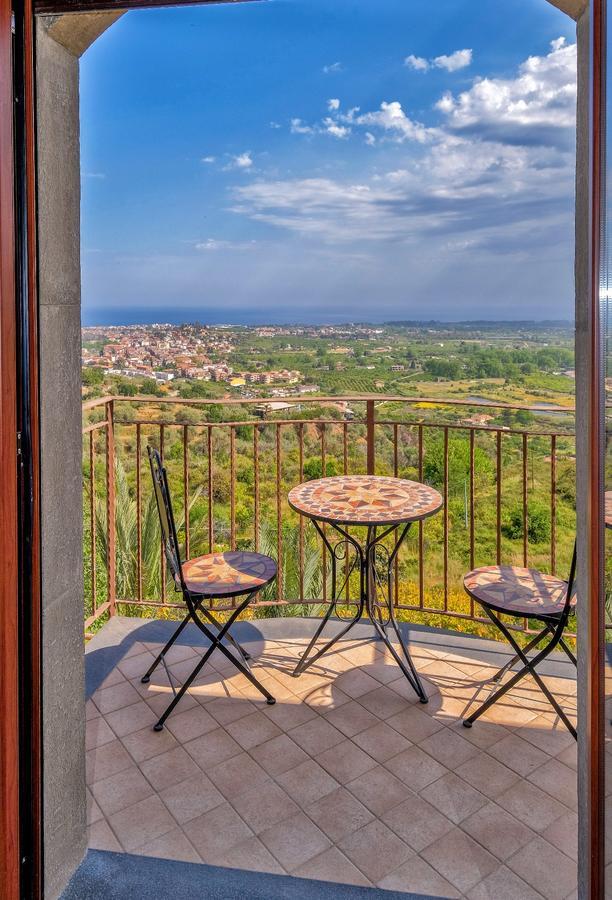 Villa Antico Palmento Di Feo Coniglio Taormina Exterior foto